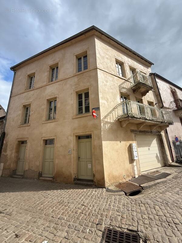 Appartement à SEMUR-EN-AUXOIS