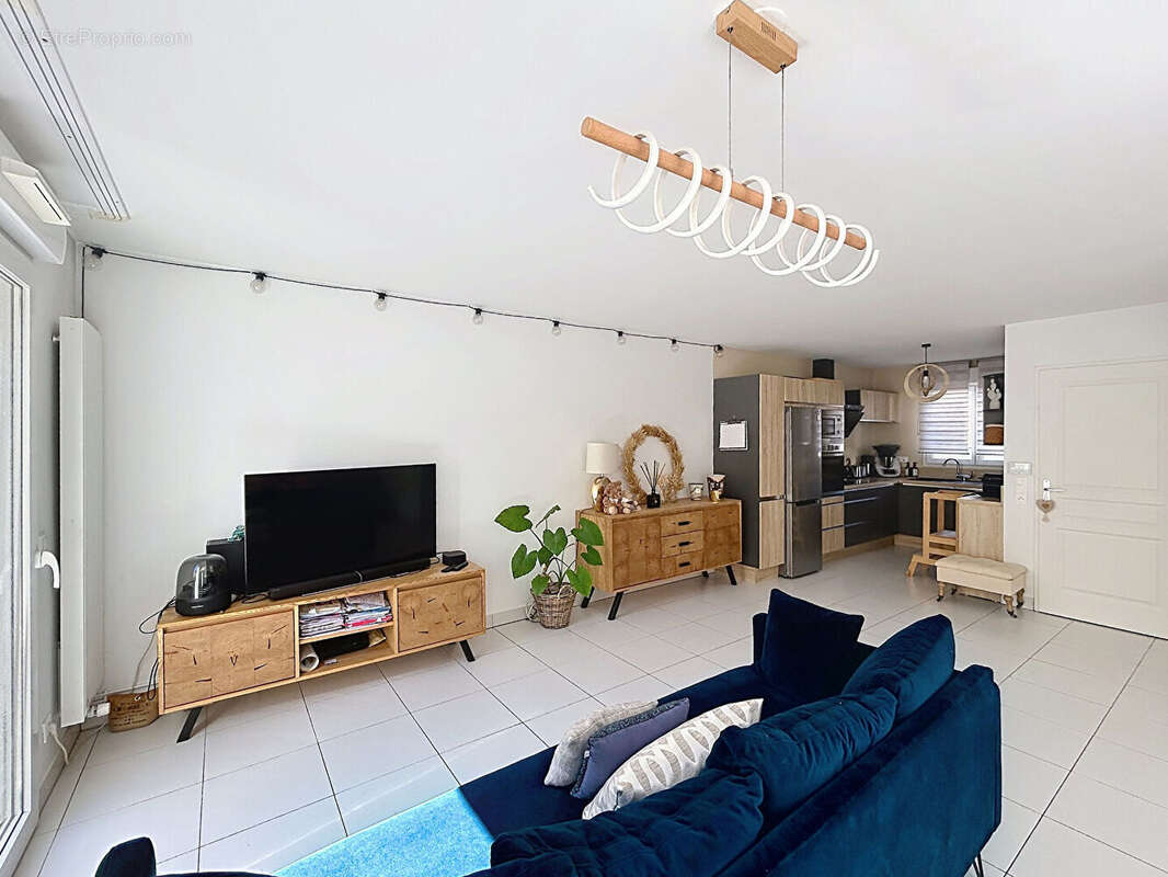 Maison Orgeval 4 pièce(s) 89 m2 - photo 2