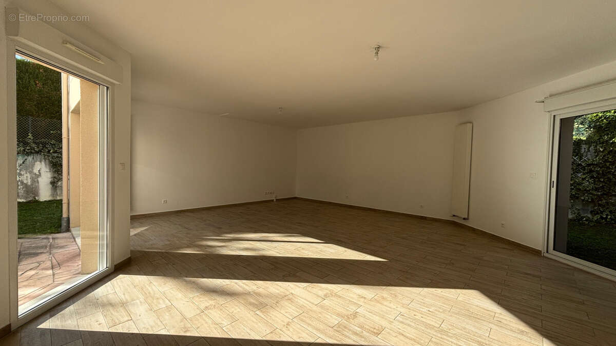 Maison à L'ETANG-LA-VILLE