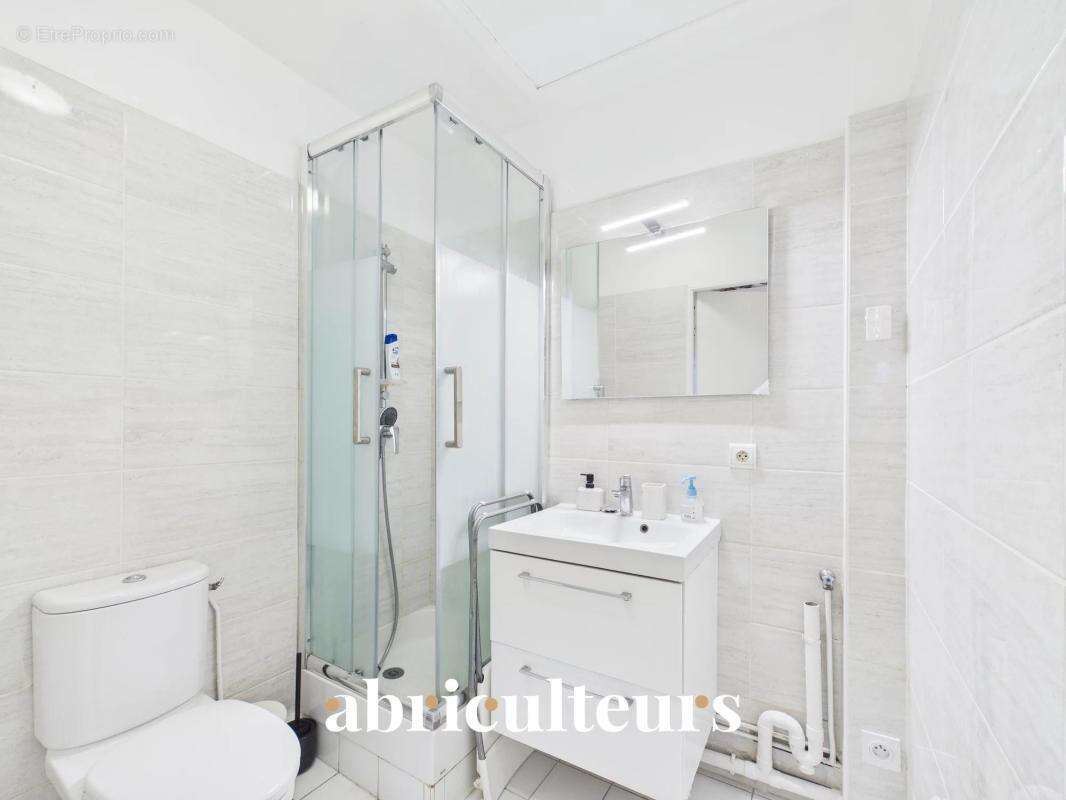 Appartement à PARIS-3E