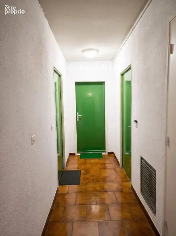 T2 42 m2 + parking  + cave - photo 10