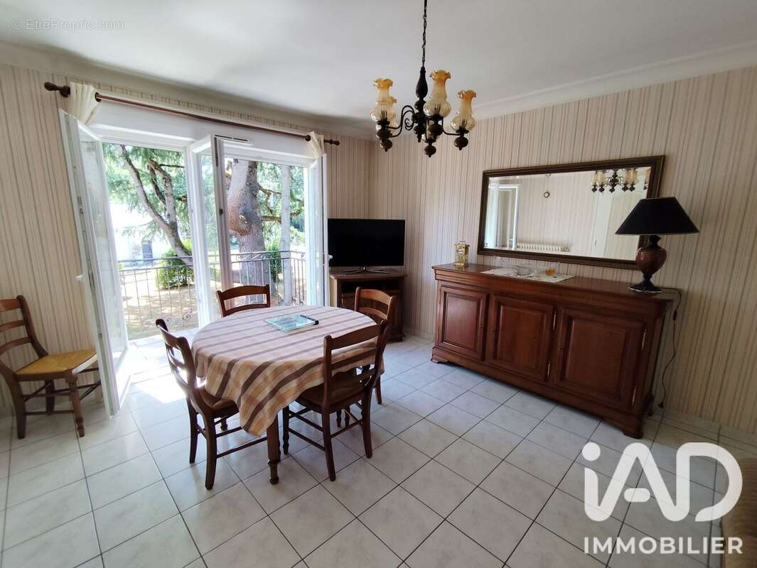 Photo 4 - Maison à BAINS-SUR-OUST