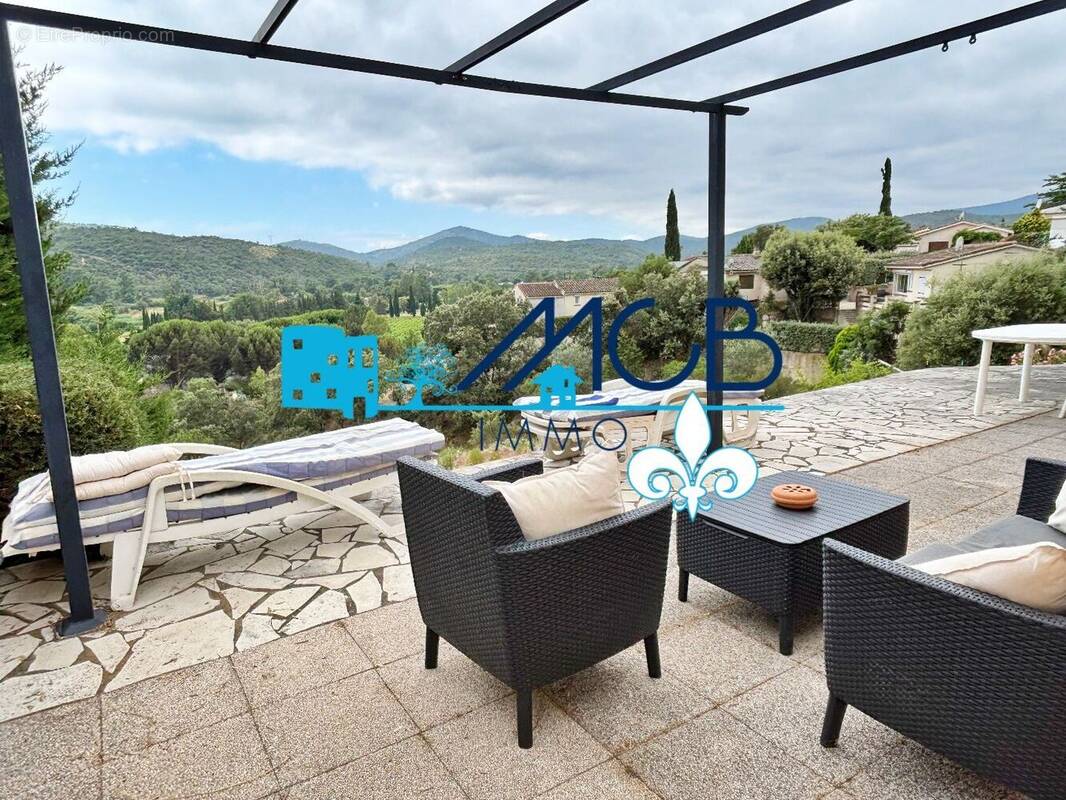 Maison 33 m² à Roquebrune-Sur-Argens  - photo 1