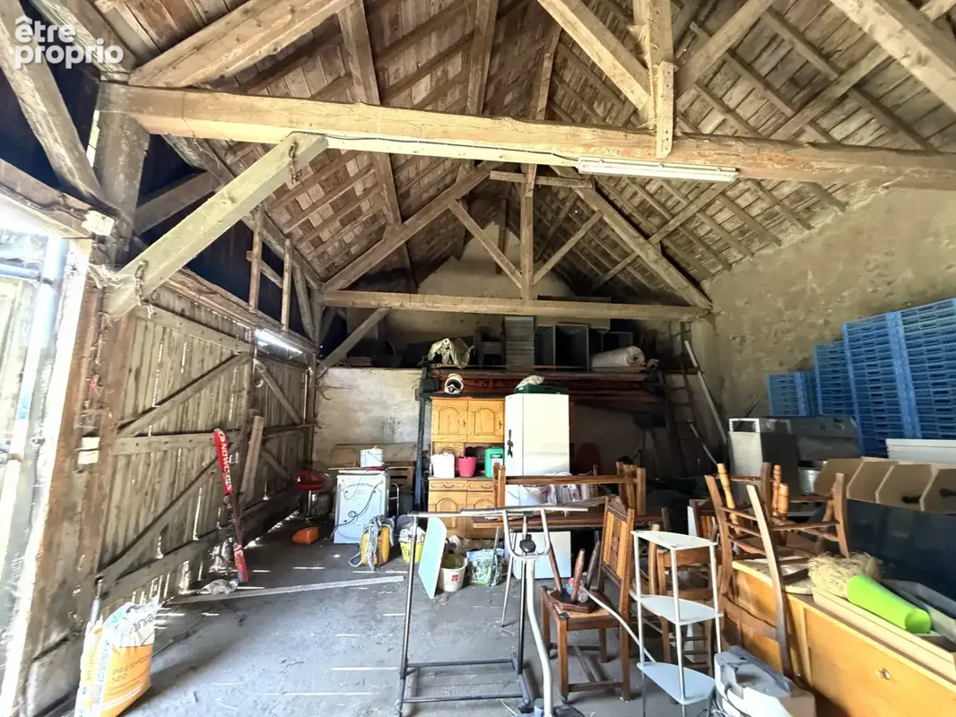 Marcenat   Jolie maison de plain-pied de 138 m2 sur un terrain de 2 272 m2 - photo 14