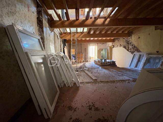 Appartement à MILLAS