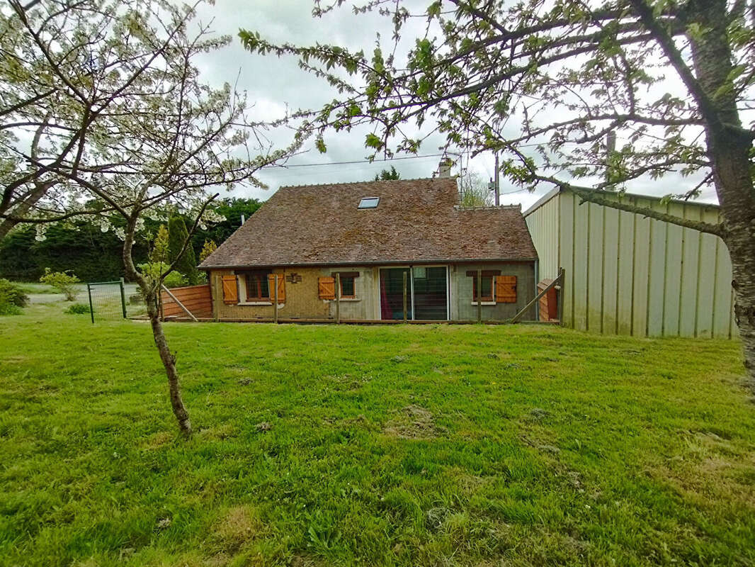 Maison à CHAPELLE-GUILLAUME