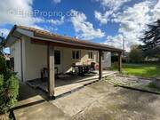 Maison à AMBARES-ET-LAGRAVE