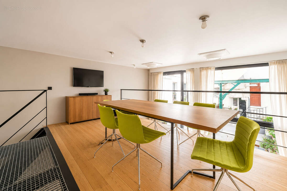Appartement à PARIS-20E