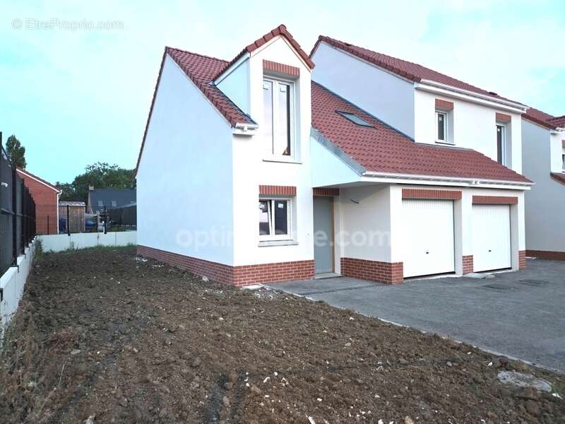 Maison à PETITE-FORET