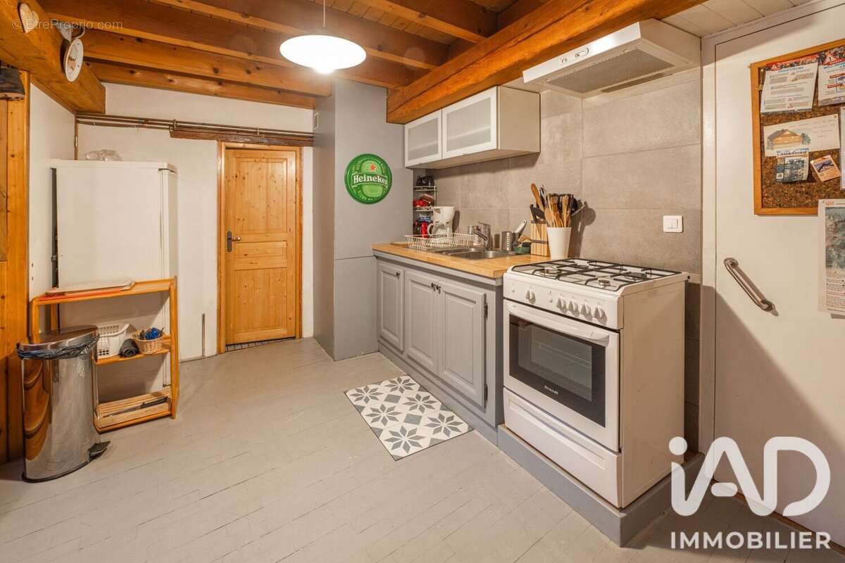 Appartement 59 m² à Oz  - photo 2