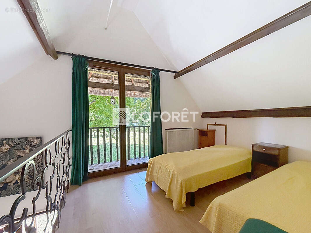 Maison Putot En Bessin 8 pièce(s) 217 m2 - photo 17