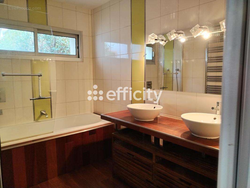 Maison à MAGNY-LES-HAMEAUX