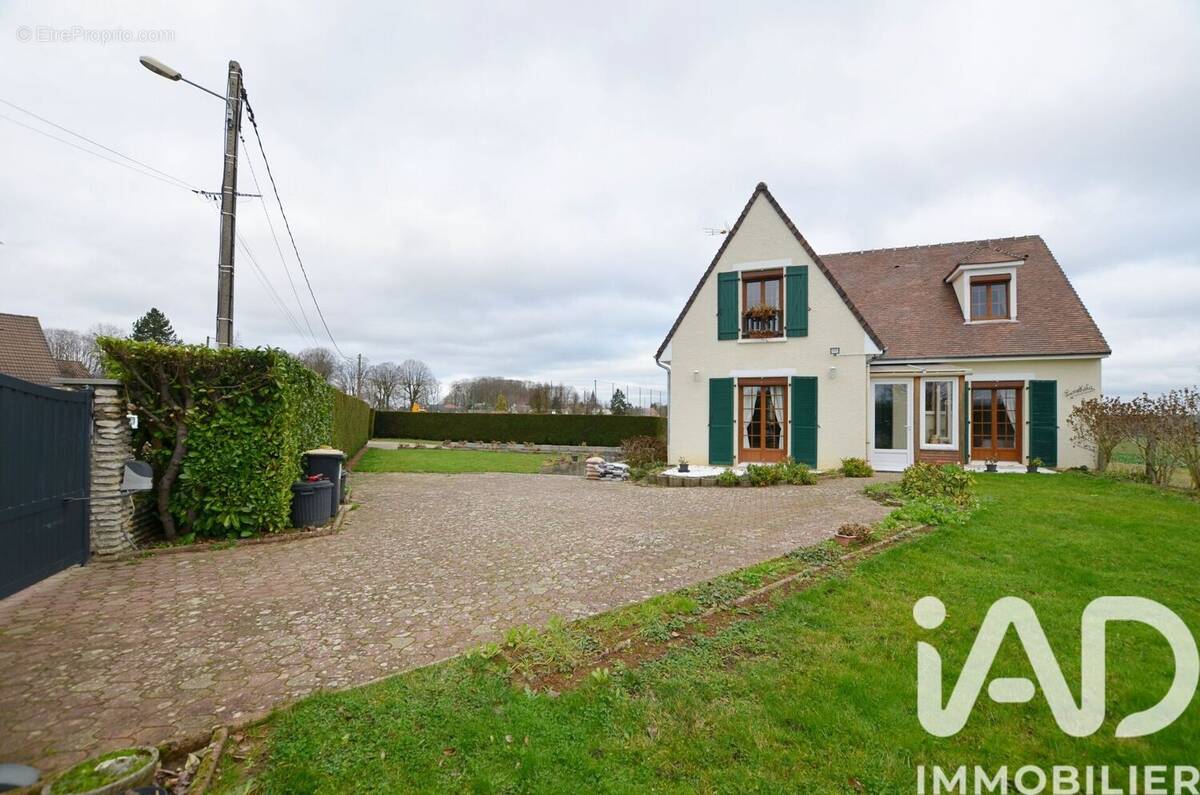 Photo 1 - Maison à CHATEAU-SUR-EPTE