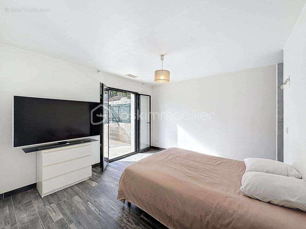 Maison à SAINT-JEAN-DE-LA-BLAQUIERE