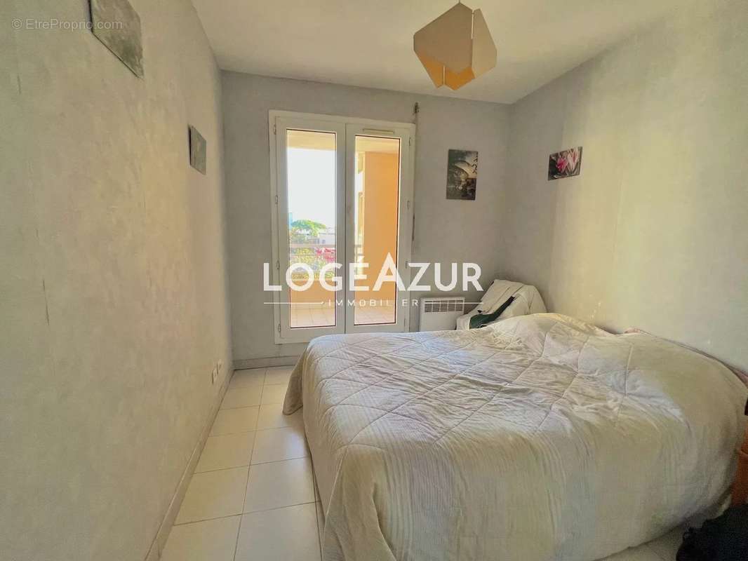Appartement à VALLAURIS