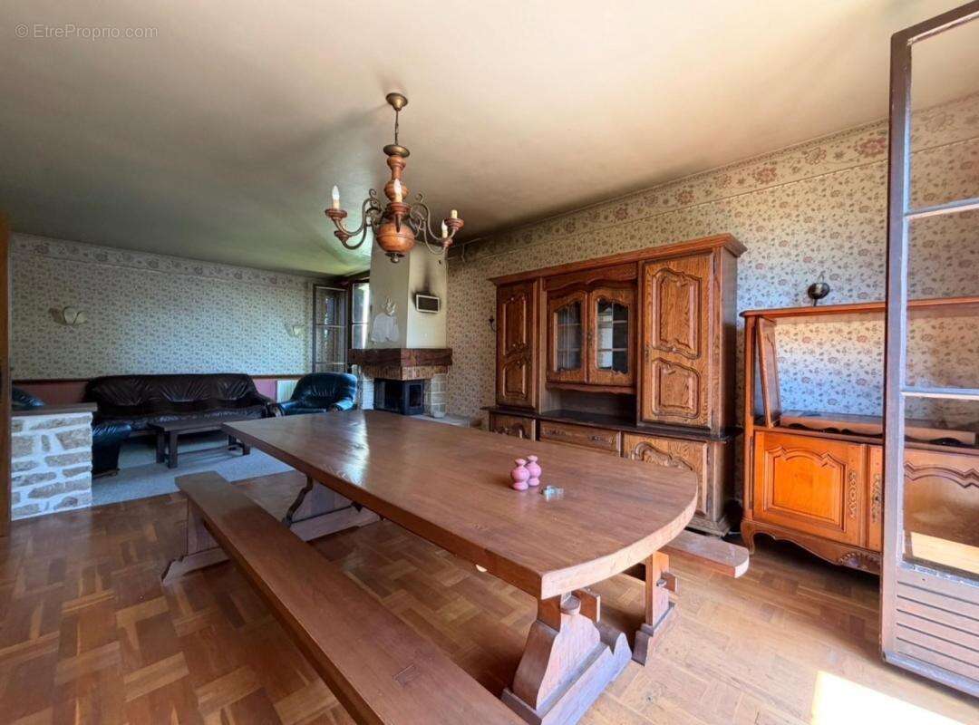 Maison à MALESTROIT