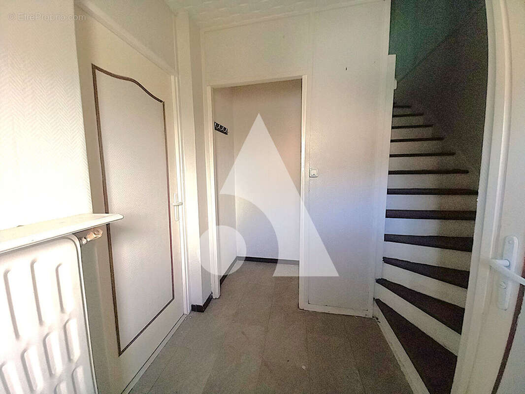 Maison Maubeuge 6 pièce(s) 91.67 m2 - photo 2
