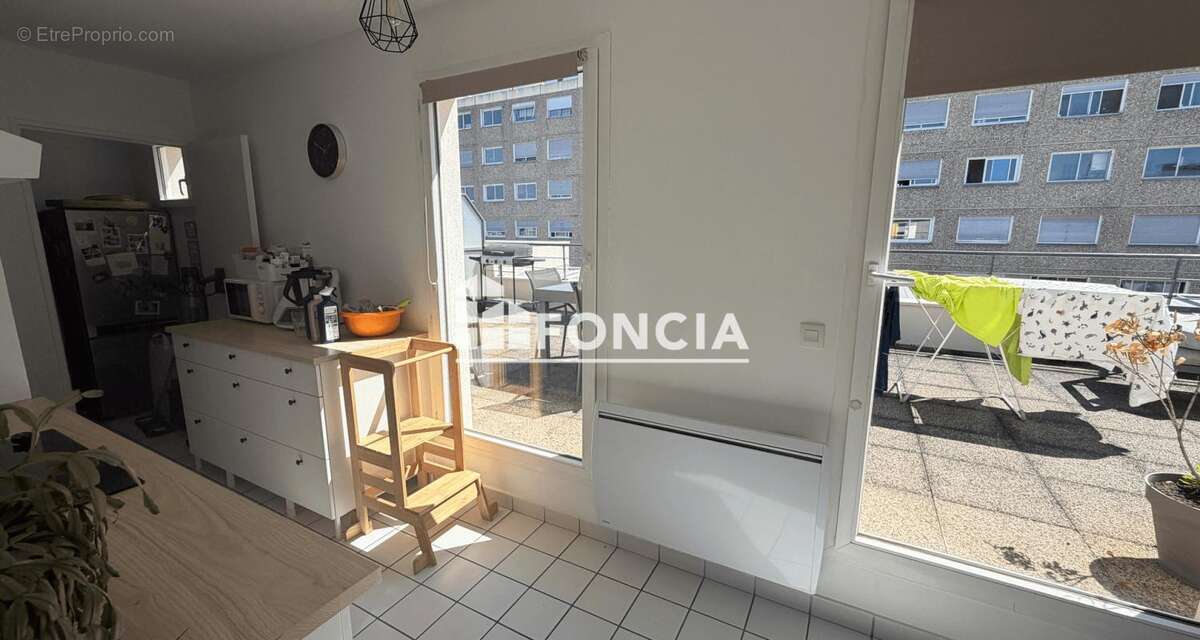 Appartement à LYON-8E
