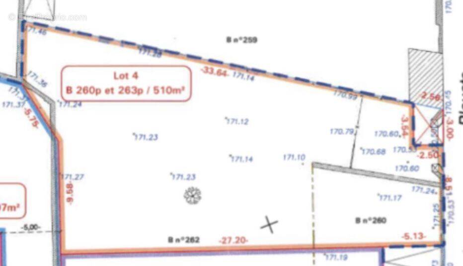 Terrain à PECQUEUSE