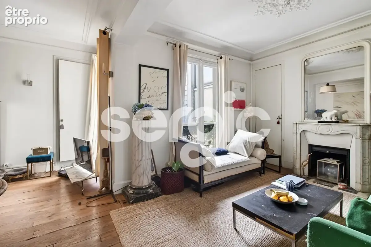 Rue Saulnier, Paris 9ème, 3 pièce(s) 65m2 + "Chambre de bonne" de 4m² + Cave - photo 3