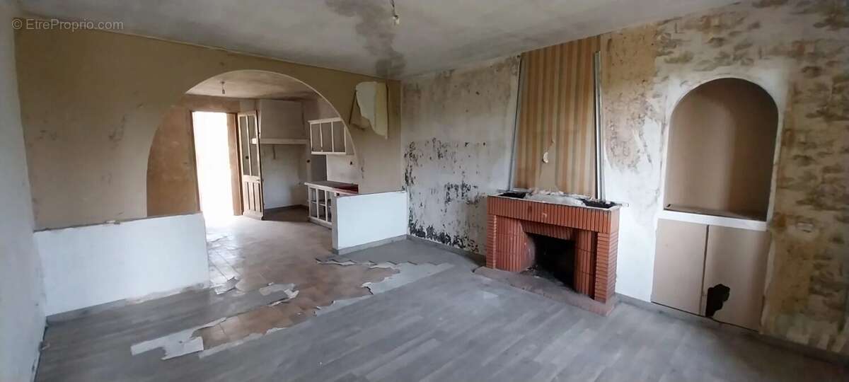 Maison à CHALANDRAY