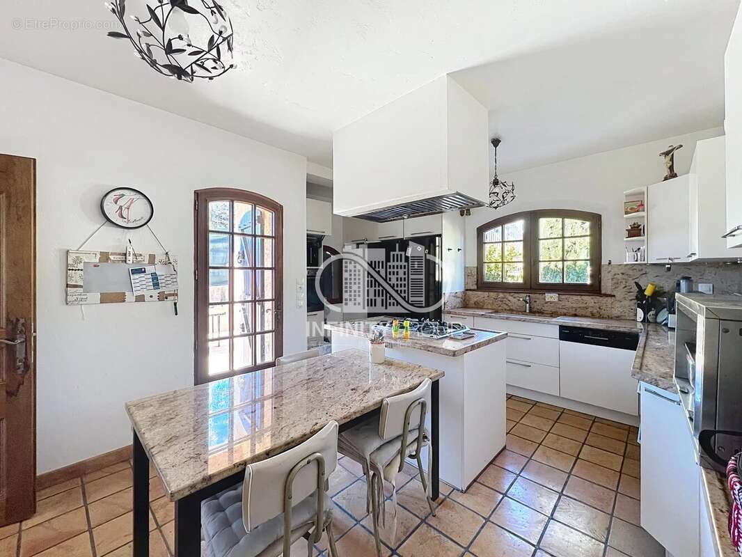 Appartement à GRASSE