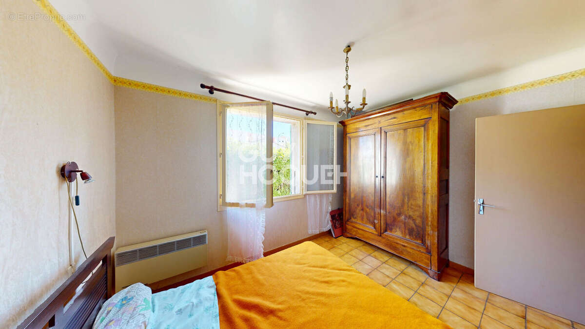 Maison à BAGNOLS-SUR-CEZE