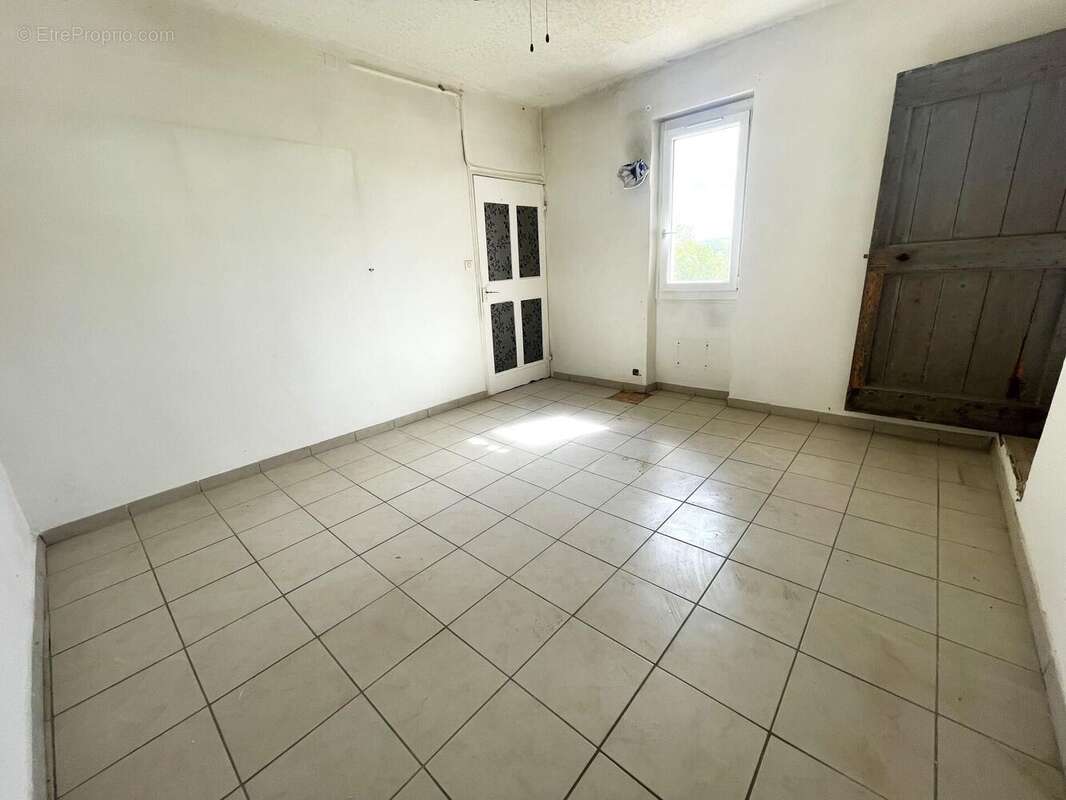 Maison 157 m² à Pertuis  - photo 6