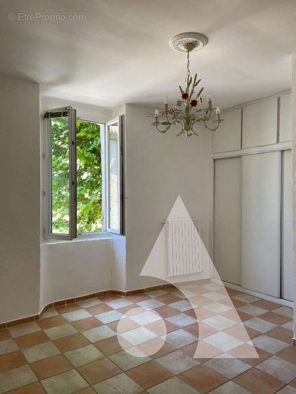 Appartement à VILLECROZE