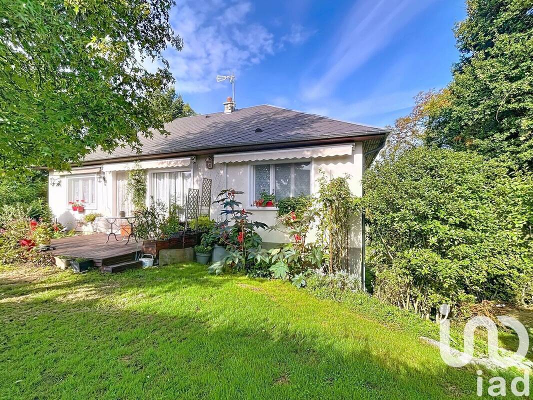 Photo 1 - Maison à VALLIERES-LES-GRANDES