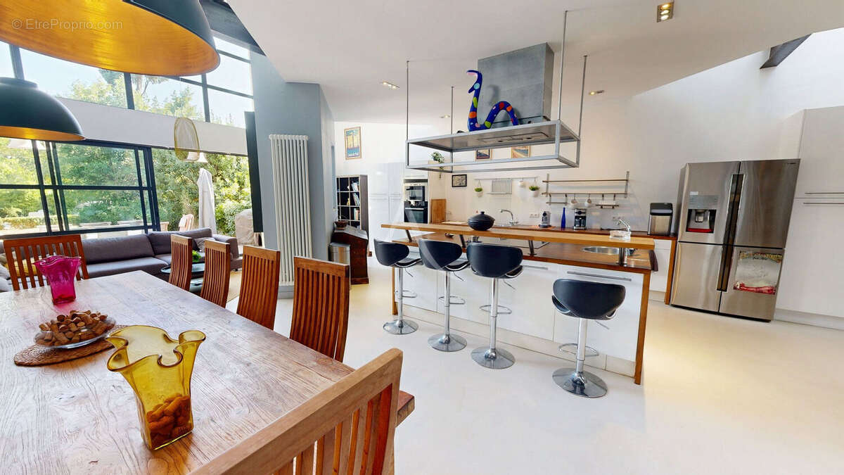 Superbe batisse  type loft de  214m²  et son appartement indépendant à 10km de Narbonne - photo 6