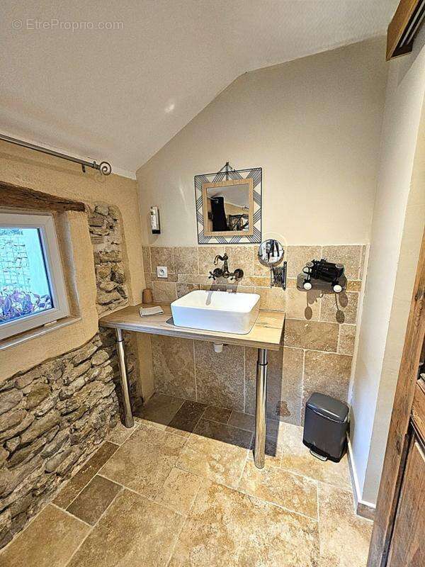 Maison à ROCHEFORT-EN-VALDAINE