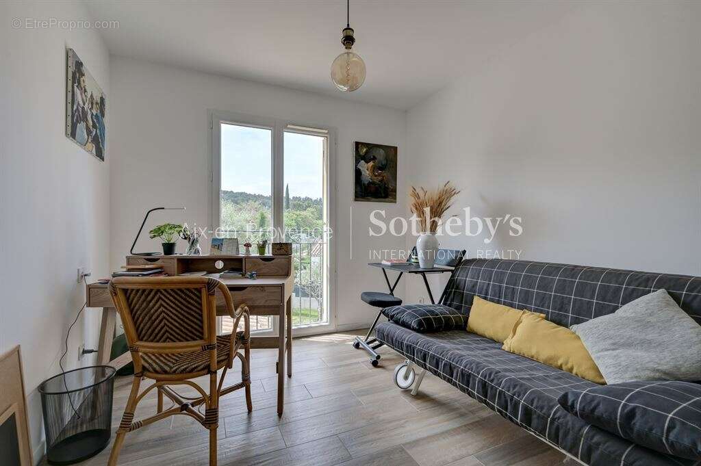 Villa familiale secteur prisé et résidentiel - photo 19