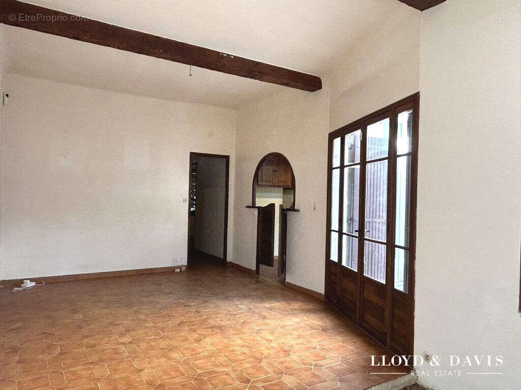 Maison à MARSEILLE-5E