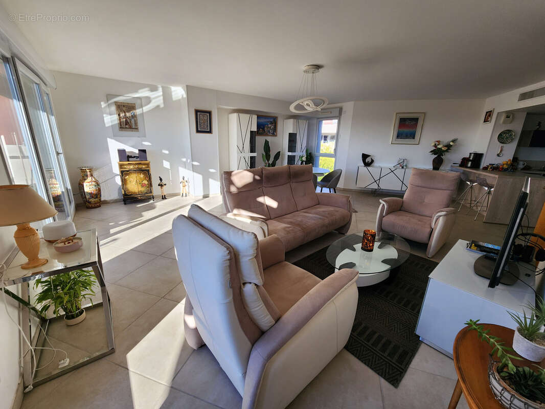 Appartement à FREJUS