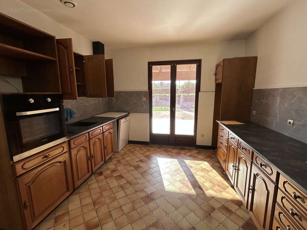 Maison à VILLESISCLE