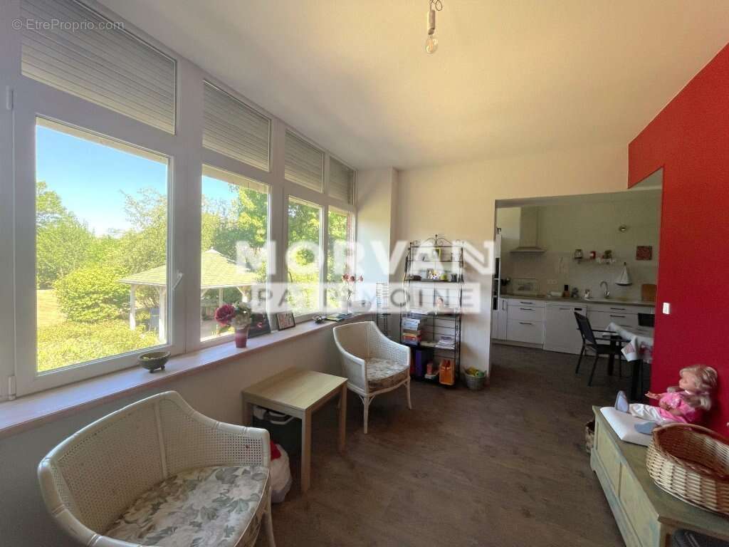 L'alliance du charme et du confort : maison de 1930 rénovée dans le morvan - photo 2