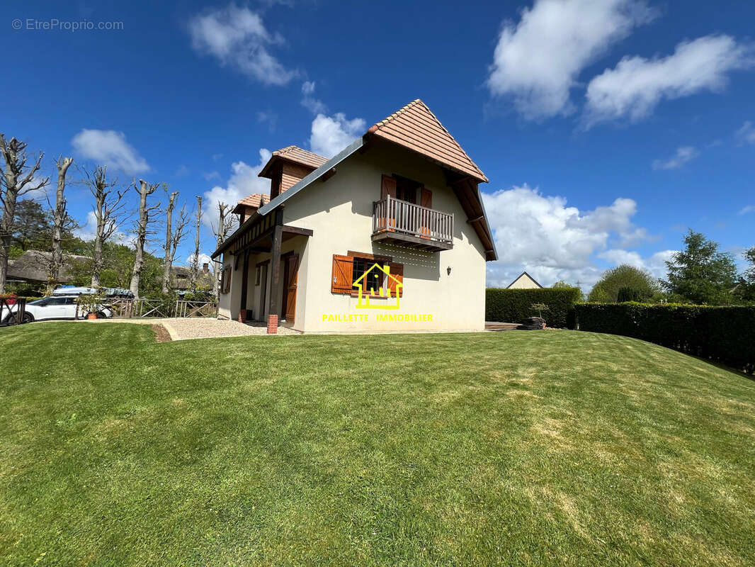 Maison à SAINT-ROMAIN-DE-COLBOSC