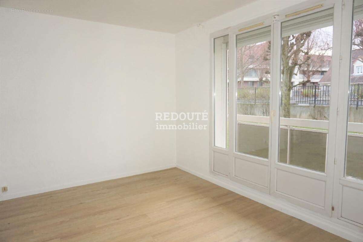 Appartement à TINQUEUX