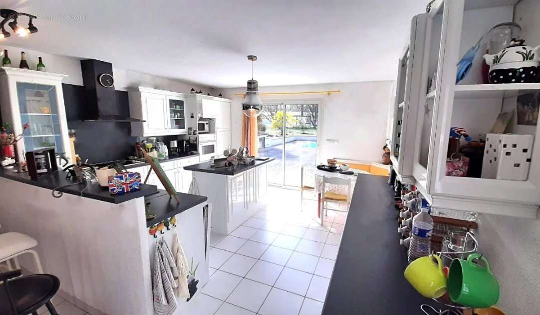 Maison à COLOMBIERS