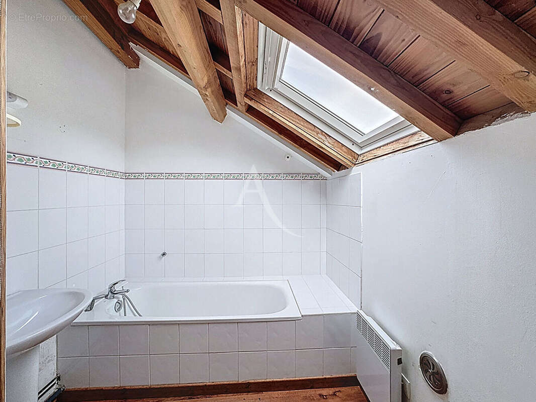 Maison à THOUARCE