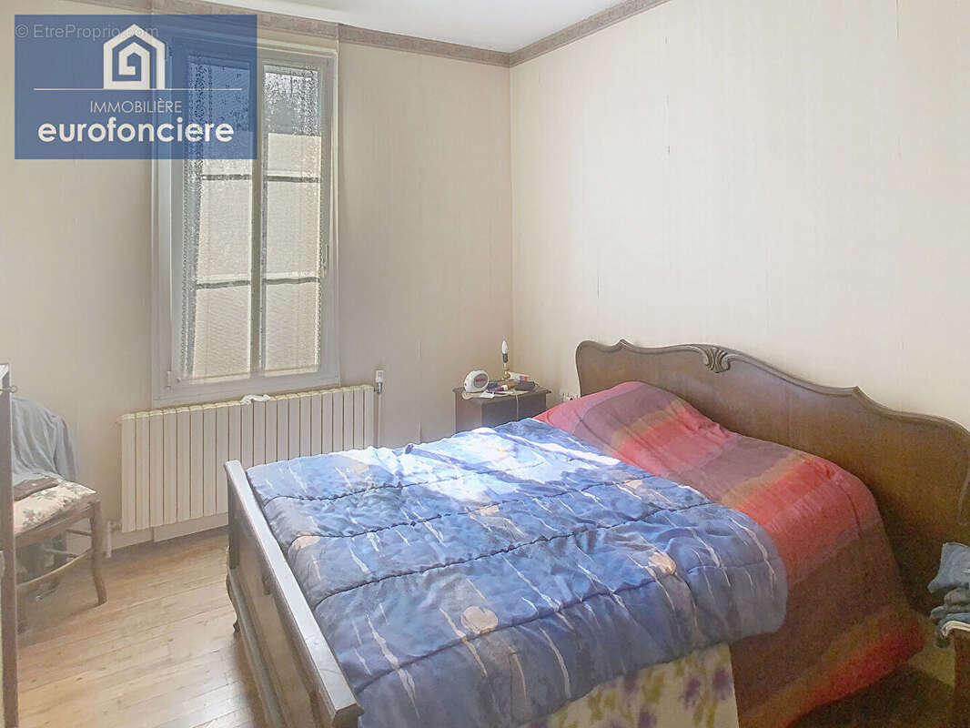 Maison à AIX-EN-OTHE