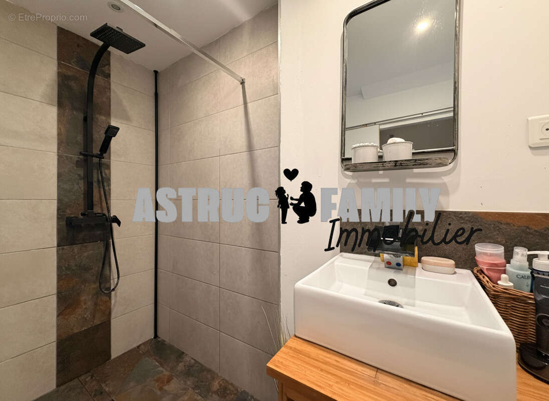 Appartement à SAINT-LAURENT-D'AIGOUZE