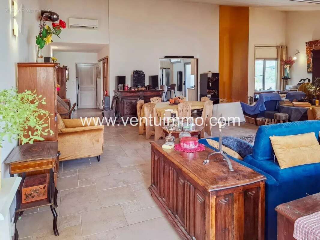 Maison à PEYMEINADE