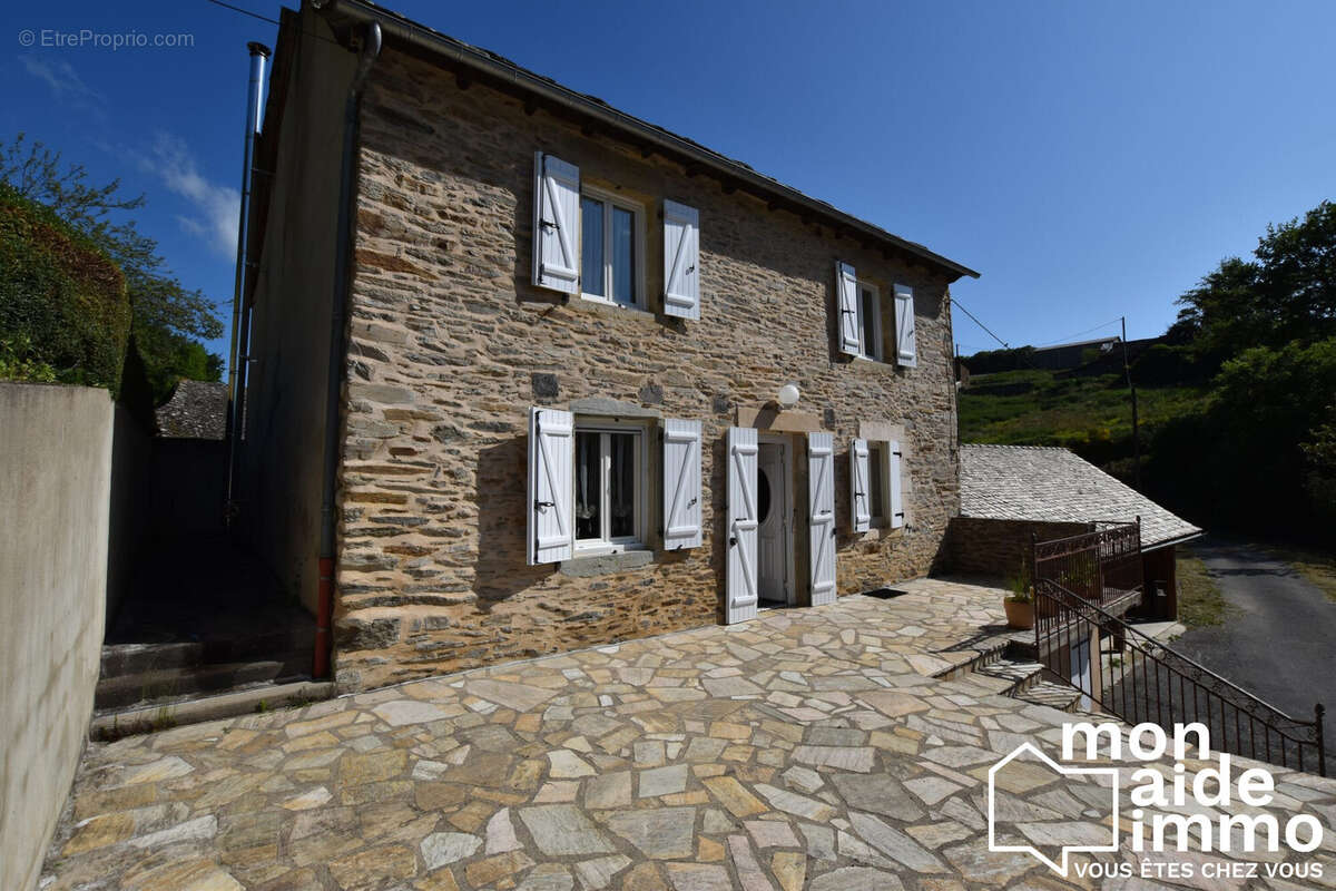 Maison à QUINS
