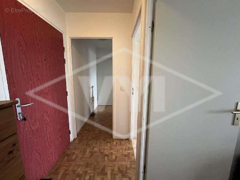 Appartement à MOISSY-CRAMAYEL