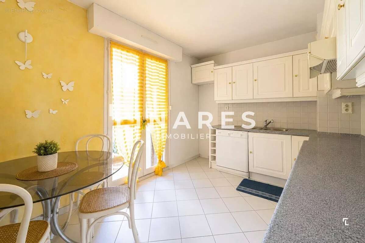 Appartement à MARSEILLE-9E