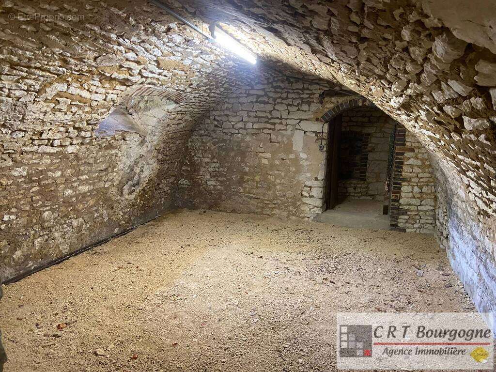 Maison à SAINT-MAURICE-LE-VIEIL