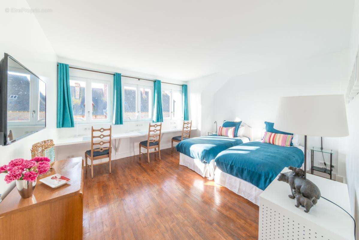 Maison à DOL-DE-BRETAGNE