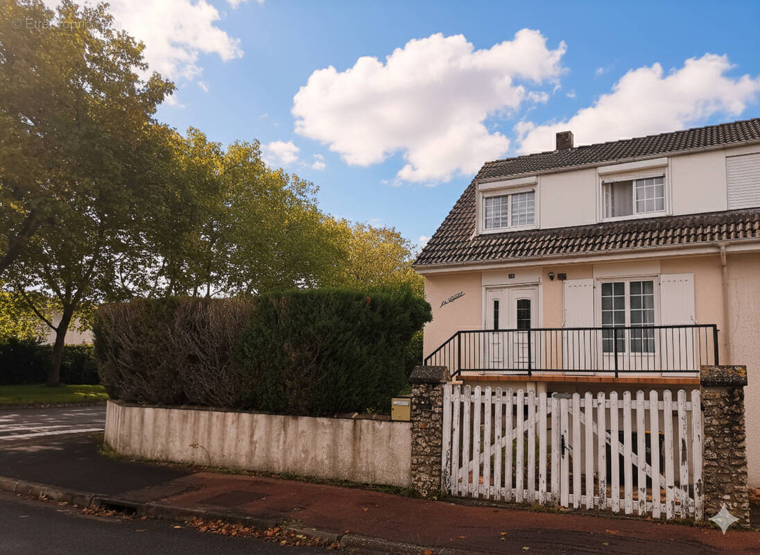 Maison à CHATELLERAULT